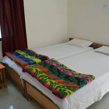 Middle Way Home Stay Bodh Gaya Exteriör bild